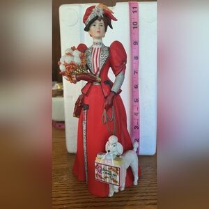 Vintage 1997 Mrs. Albee Award From Avon